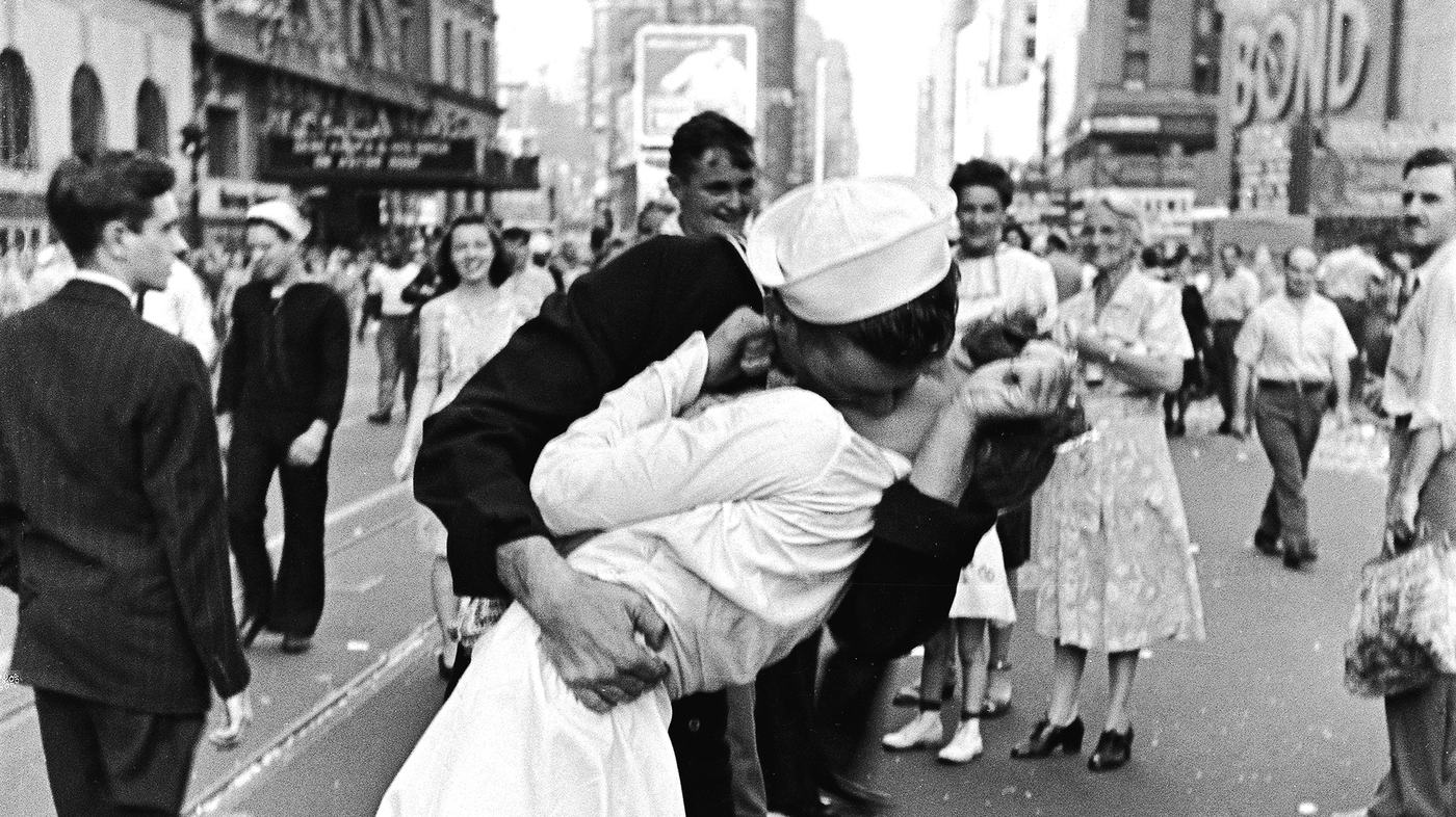 V-J Day in Times Square By Photojournalist Alfred Eisenstaedt